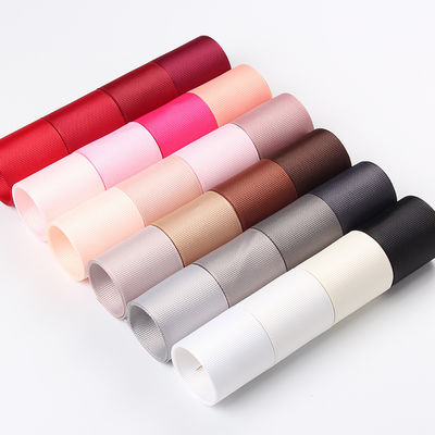 3mm-100mm Banda de poliéster de grano grueso de colores variados para envolver regalos y artesanías DIY
