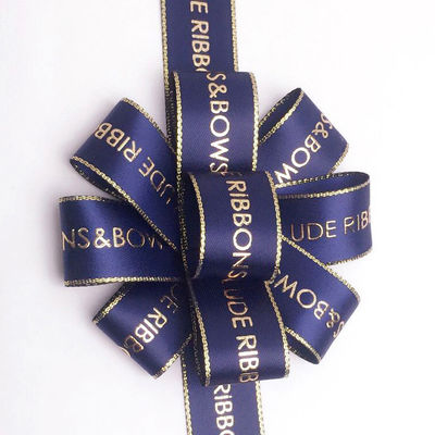 Flores de cinta de satén de poliéster personalizadas para la decoración de fiestas