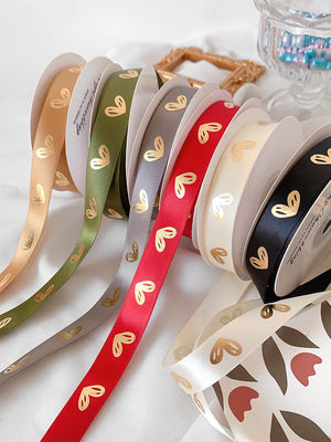 16mm Patrón de corazón cinta de papel de oro impresa para el embalaje de regalos y la decoración