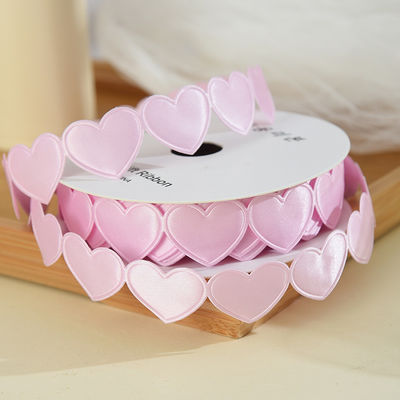 1.5cm*9m 2.5cm*9m Forma de corazón el día de San Valentín cinta de regalo de poliéster para el embalaje de regalo de lujo