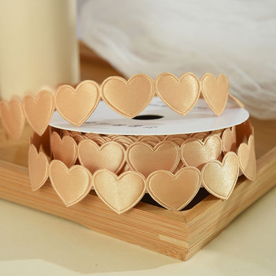 1.5cm*9m 2.5cm*9m Forma de corazón el día de San Valentín cinta de regalo de poliéster para el embalaje de regalo de lujo