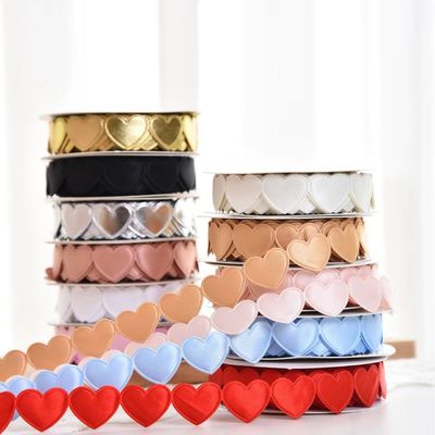 1.5cm*9m 2.5cm*9m Forma de corazón el día de San Valentín cinta de regalo de poliéster para el embalaje de regalo de lujo