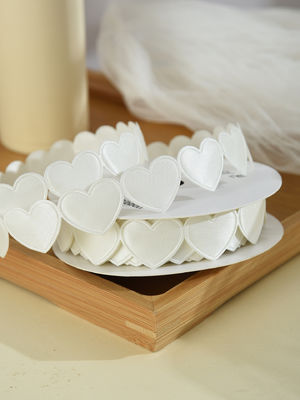 1.5cm*9m 2.5cm*9m Forma de corazón el día de San Valentín cinta de regalo de poliéster para el embalaje de regalo de lujo